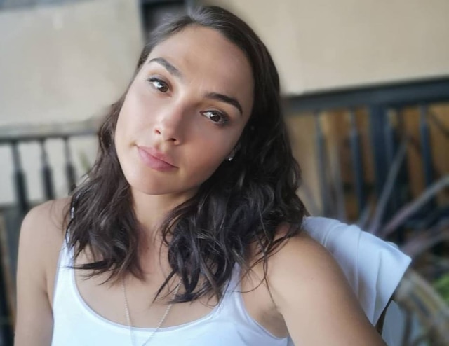 Instagram / @gal_gadot Gal Gadot ficou conhecida por ser protagonista no filme 'Mulher Maravilha'.