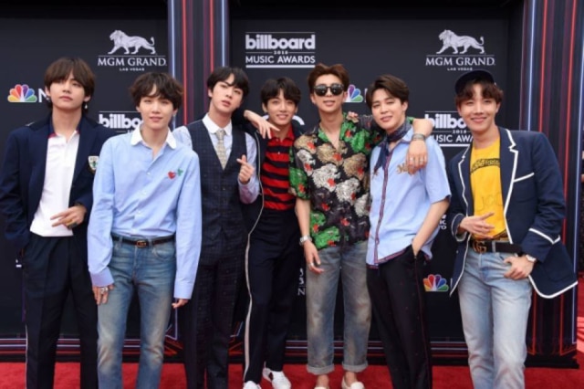 AFP PHOTO / LISA O'CONNOR A banda de K-Pop BTS