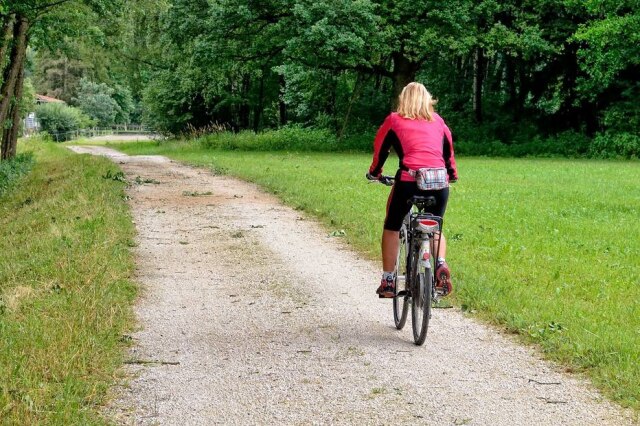 Antranias/Pixabay Pedalar faz bem à saúde se feito corretamente, mas excesso também pode ser prejudicial.