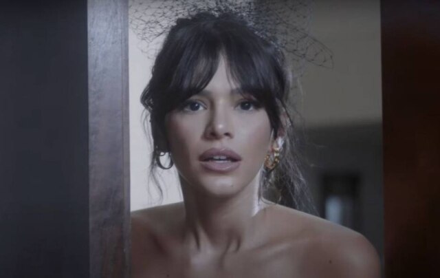 Instagram/ @netflixbrasil Netflix anuncia contratação de Bruna Marquezine através de vídeo nas redes sociais