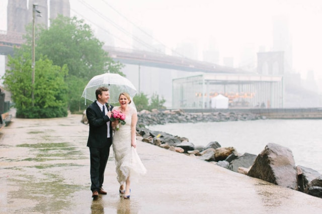 Christine Han/The New York Times Não deixe a chuva estragar seu casamento
