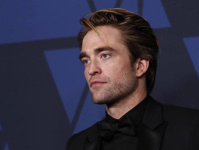 Robert Pattinson Aparece Como Batman Pela 1ª Vez Em Vídeo Veja Emais Estadão 