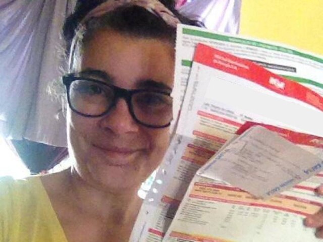 Imagem de arquivo pessoal cedida para Estadão O grupo pagou duas contas e dois aluguéis da professora de pilates e dança Vera Carvalho