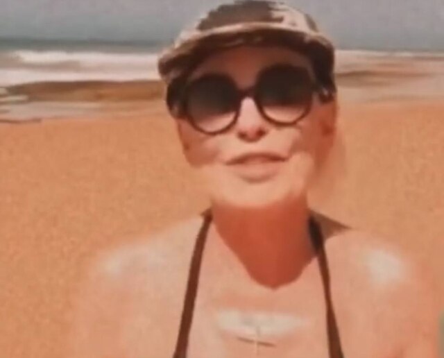 Instagram/@anamaria16 A apresentadora do 'Mais Você', Ana Maria Braga, curtindo férias no litoral baiano