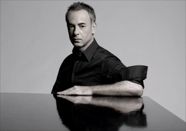 Divulgação O brasileiro Francisco Costa foi diretor criativo da linha feminina da Calvin Klein durante 13 anos
