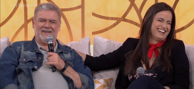 Reprodução de cena do programa 'Encontro' de 30/05/2017/ Globo Apresentadora é conhecida pela sua relação íntima com o pai