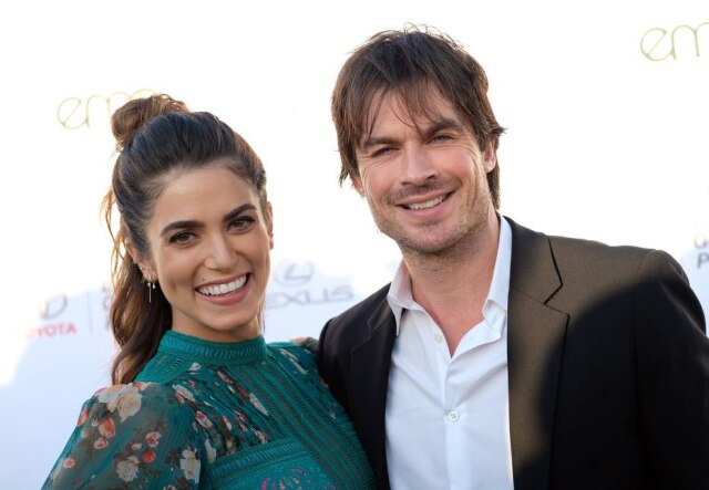 AFP Photo/Chris Delmas Nikki Reed e Ian Somerhalder apresentaram o Environmental Media Association juntos.