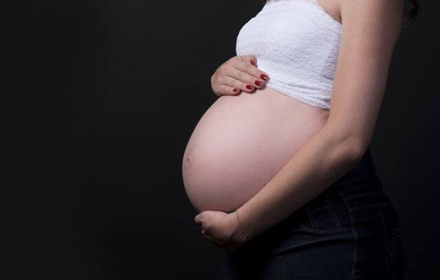 Fotorech/Pixabay O parto normal é o mais saudável para mãe e bebê caso ambos estejam em boas condições para o procedimento.