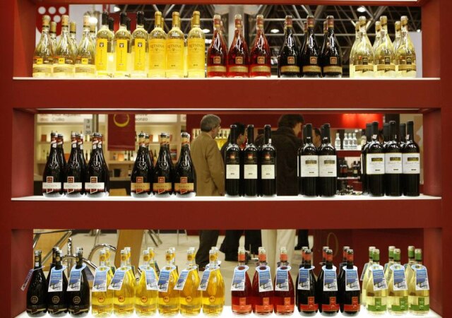 Ina Fassbender/Reuters A ProWein, uma das mais importantes feiras de vinho, está entre os eventos adiados devido à epidemia