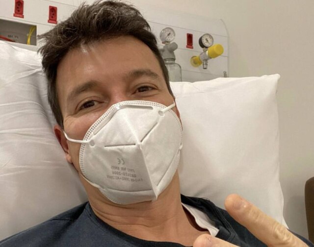 Instagram/@rodrigofaro O apresentador da Record TV Rodrigo Faro, que testou positivo para covid-19