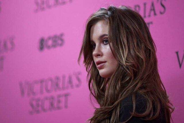 REUTERS/Carlo Allegri Ireland Baldwin em foto de novembro de 2015. A modelo publicou um relato sobre violência sexual e aborto neste domingo, 26, em seu perfil no TikTok.