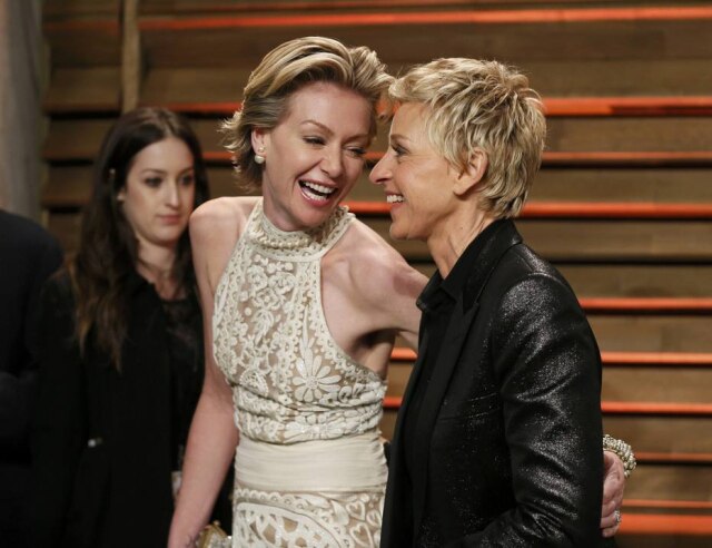 Reuters/Danny Moloshok Ellen Degeneres e sua mulher, Portia de Rossi, na festa da revsista 'Vanity Fair' para a celebração da premiação do Oscar 2014.