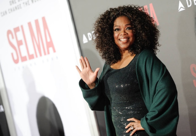 Evan Agostini / AP A apresentadora Oprah Winfrey falou sobre sua luta contra o exceso de peso e compulsão alimentar.
