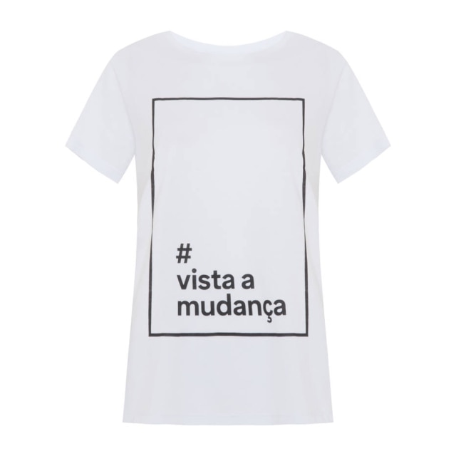A camiseta da campanha #VistaAMudança, feita com algodão mais sustentável, e à venda por R$ 25,99