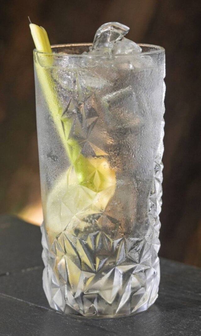 Fernando Ctenas Cachaça tônica: grápia com gengibre.