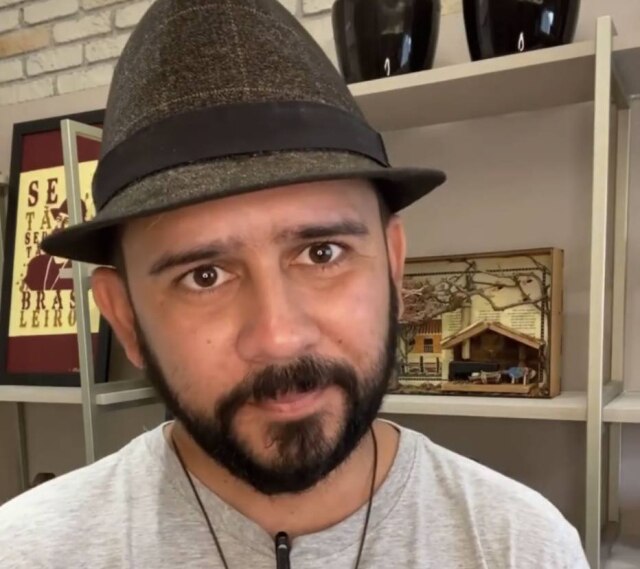 Instagram/@brauliobessa O poeta Bráulio Bessa, que recebeu alta após internação por covid-19