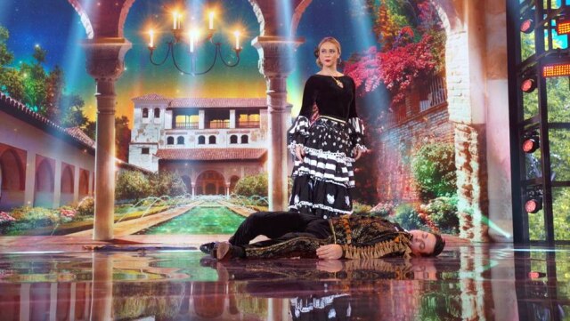 TV Globo Paolla Oliveira e Leandro Azevedo durante performance no quadro 'Super Dança dos Famosos'