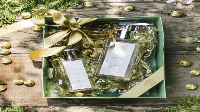 Divulgação Kit de Natal da Tania Bulhões - Chá Branco R$349,00 - Colônia - Veludo Hidratante
