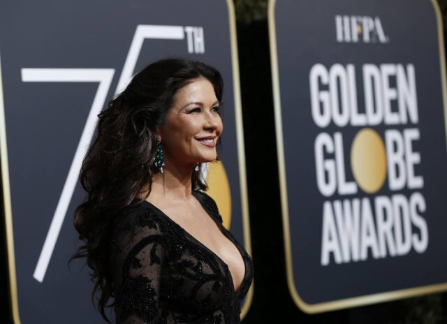 Mario Anzuoni/Reuters A atriz Catherine Zeta-Jones fez post no Instagram recriando uma foto com o marido Michael Douglas e seus filhos