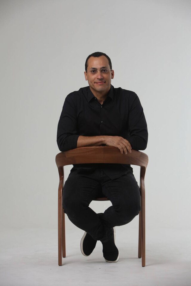 Wagner Ziegelneyer O designer Guto Indio da Costa