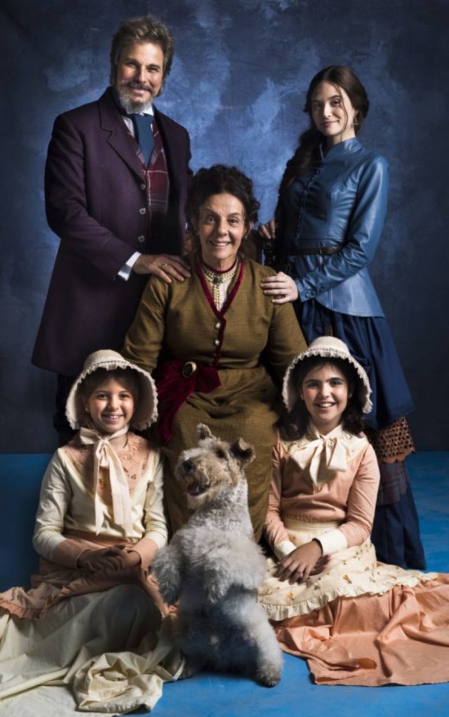 João Miguel Júnior/Globo A família Sabino Machado na novela 'O Tempo Não Para'.