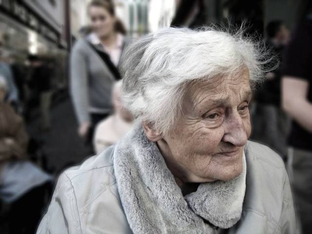 geralt/Pixabay Embora a prevalência de depressão seja baixa entre idosos, os sintomas depressivos atingem até 33% dessa população.