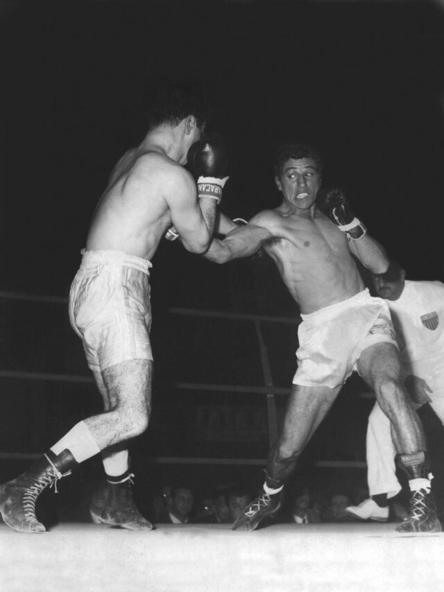 Acervo/Estadão O pugilista Eder Jofre enfrenta o chileno Claudio Barrientos, e vence por nocaute no oitavo round, 15/7/1960.
