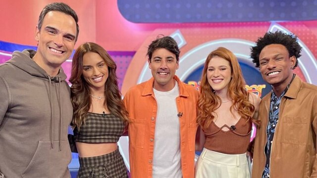 Twitter/@multishow No 'BBB: Inimigos do Fim', Tadeu Schmidt se encontrou com Ana Clara, Bruno De Luca, Rafa Kalimann e Ruhdson.