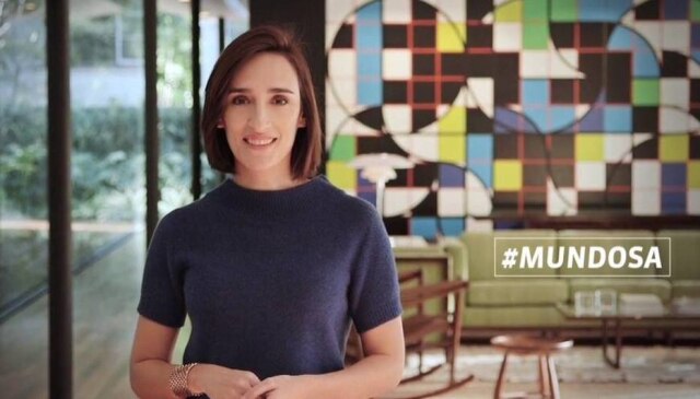 Divulgação A apresentadora no comando do programa Mundo S/A