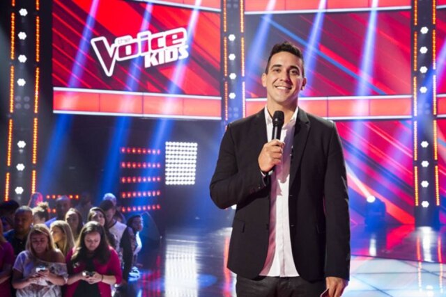 Globo/Tata Barreto André Marques como apresentador do 'The Voice Kids'.