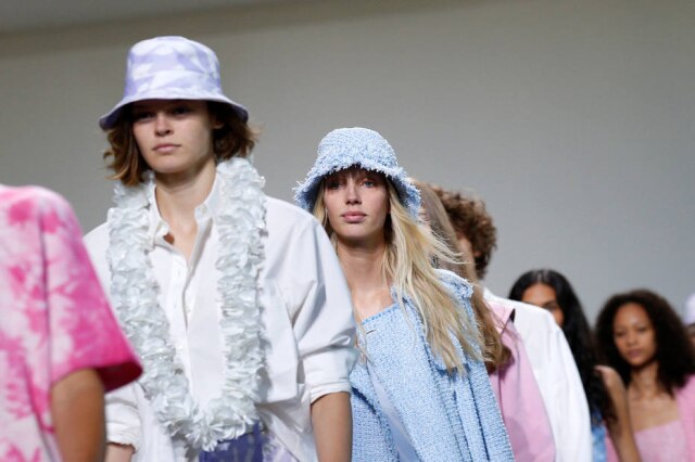 Brendan McDermid/ REUTERS De 67 looks apresentados na última coleção da Michael Kors, 12 deles continham pele animal