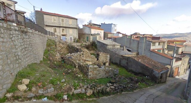 Reprodução / Google Maps Vista de rua da cidade de Ollolai, na Itália