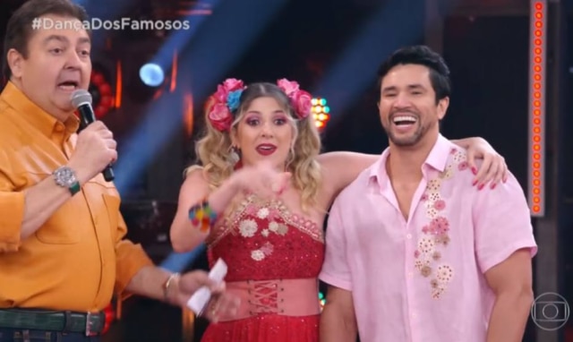 Reprodução de 'Domingão do Faustão' (2018) / TV Globo Faustão, Dani Calabresa e Reginaldo Sama.