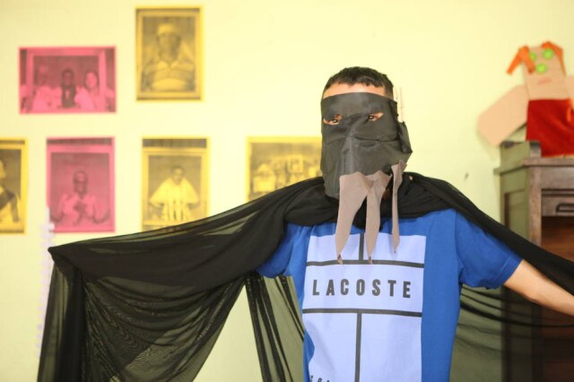 Divulgação Usuário do Centro de Apoio Psicossocial (Caps) em atividade artística desenvolvida na segunda-feira pela equipe do festival Soy Loco Por Ti Juquery.
