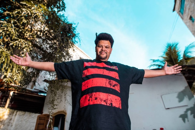 Divulgação Babu Santana recebeu alta do hospital na segunda-feira, 22, após passar mal e ser internado