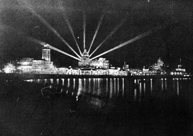 Reprodução A Exposição Internacional do Centenário da Independência toda iluminada, Rio de Janeiro , 1922
