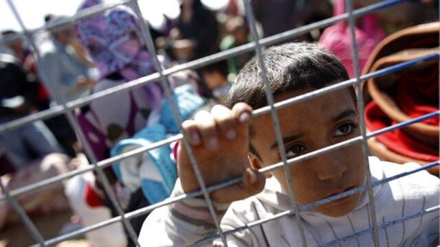 Murad Sezer/REUTERS Com a localização, app mostra locais mais próximos relacionados a comida, saúde e serviços de justiça