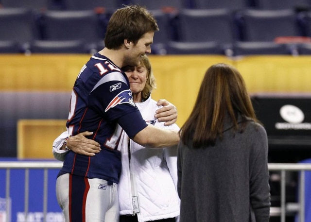 REUTERS/Jim Young Tom Brady e sua mãe Galynn.