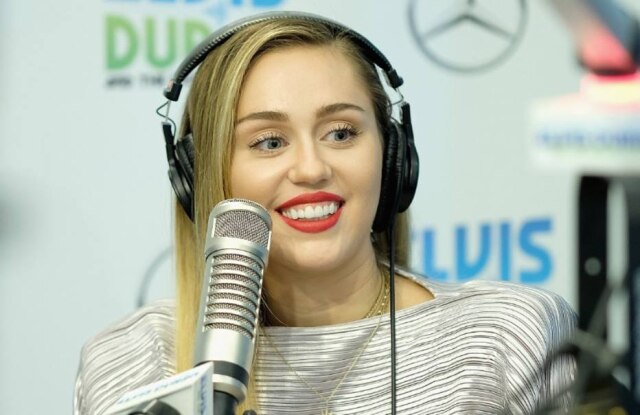 Dimitrios Kambouris / Getty Images / AFP A cantora Miley Cyrus.