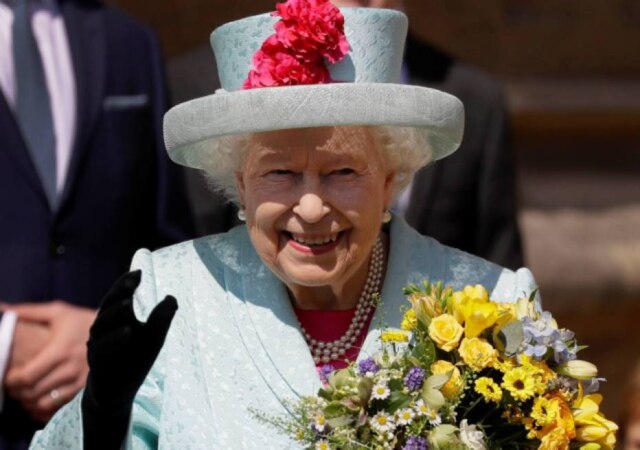 Kristy Wigglesworth/Pool via Reuters A rainha Elizabeth.