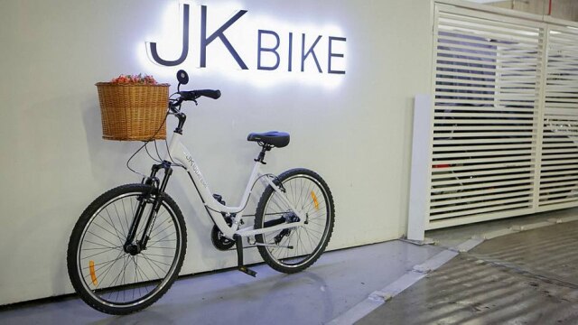 Divulgação Aluguel de bicicletas está disponível no shopping JK Iguatemi, assim como skates e patinetes