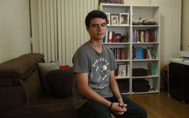 Alex Silva/Estadão Debate. Família de Carlos Henrique aposta em diálogo aberto para manter jovem longe do álcool