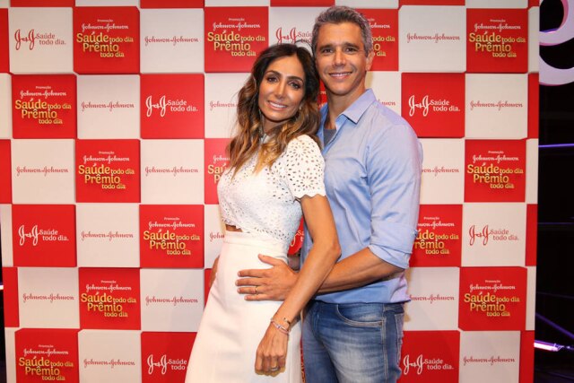 Imagem cedida pela assessoria de imprensa Johnson e Johnson. Marcio Garcia e sua mulher, Andrea Santa Rosa.