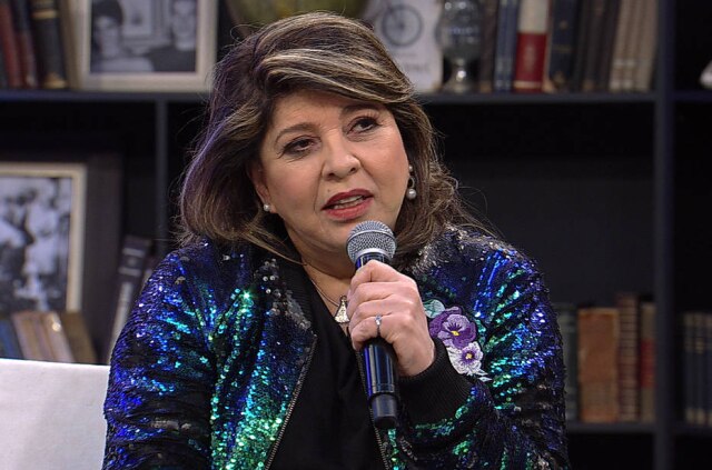 'Mariana Godoy Entrevista'/RedeTV! Roberta Miranda.