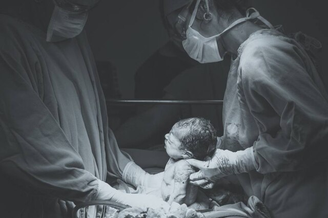apsprudente/Unsplash Do ponto de vista obstétrico, a cesárea é necessária em poucos casos.