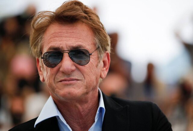 Sarah Meyssonnier/Reuters Sean Penn está gravando documentário sobre os ataques russos à Ucrânia.