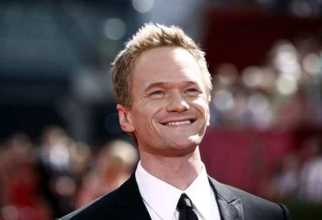 AP Neil Patrick Harris, candidato ao Emmy por How I Met Your Mother, chega para cerimônia de premiação