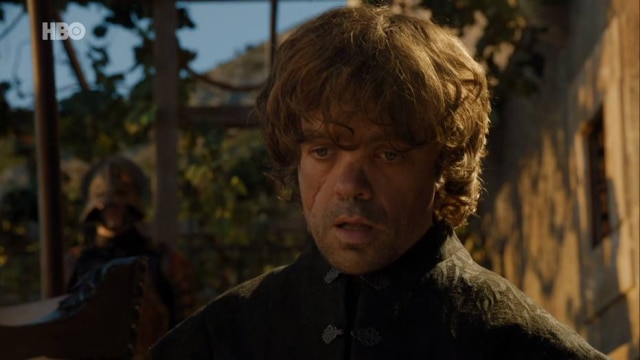 Cena da série 'Game of Thrones' / HBO Tyrion se viu condenado à morte após Oberyn Martell ser brutalmente assassinado por Gregor Clegane no seu julgamento por combate.