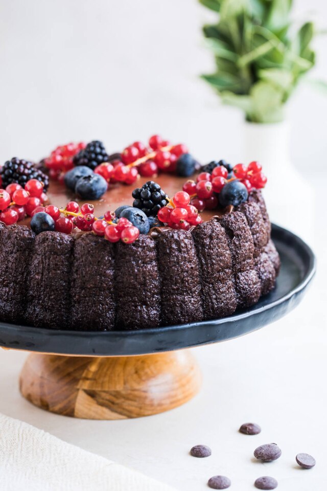 Helena Mazza Chocolove, feito com massa de cacau, adoçado com açúcar de coco coberto com brigadeiro ou doce de leite da HT