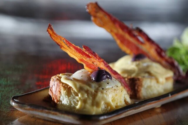 Marcio Fernandes|Estadão Pão, ovo e bacon, uma das receitas servidas por Belda no café da manhã do Goya